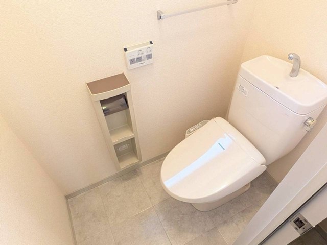 反転間取り写真 反転間取り写真